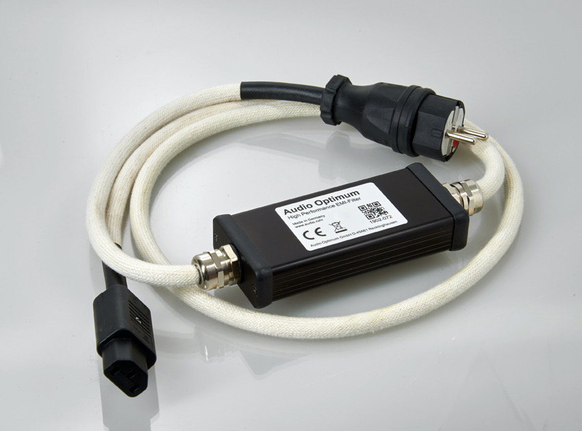 SK-GF-NFE-FI-BW-ausgepackt